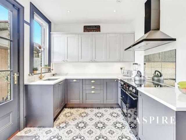 House for sale in Alton Barnes, Essex