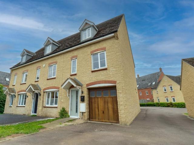 House for sale in Pamington, Gloucestershire