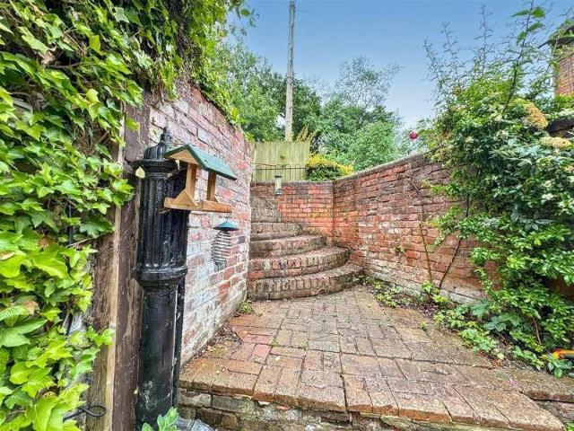 House for sale in Forthampton, Worcestershire