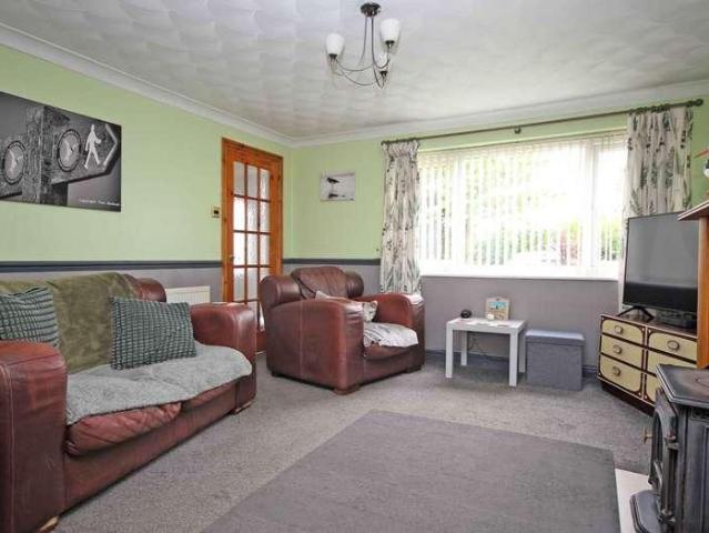 House for sale in Llanfachraeth