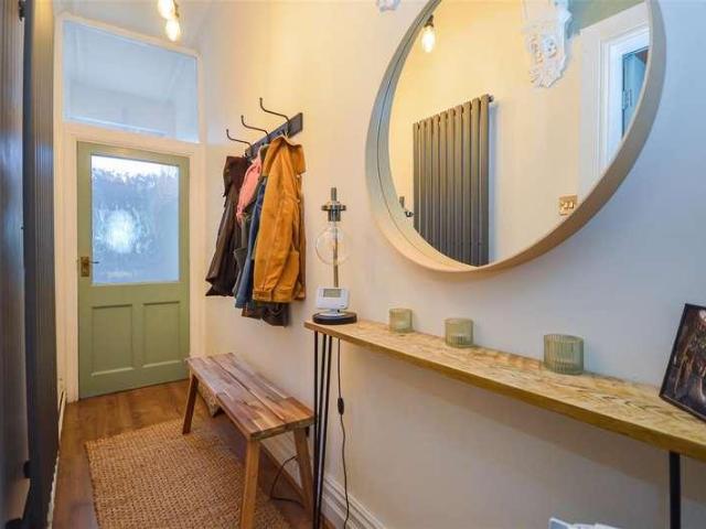 House for sale in Hopetown, Wakefield
