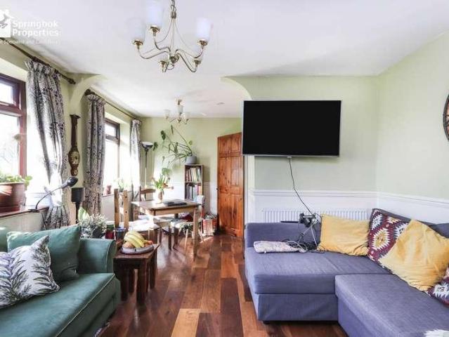 House for sale in Sheffield, Malin Bridge