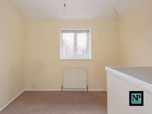 House for sale in Kettlebrook
