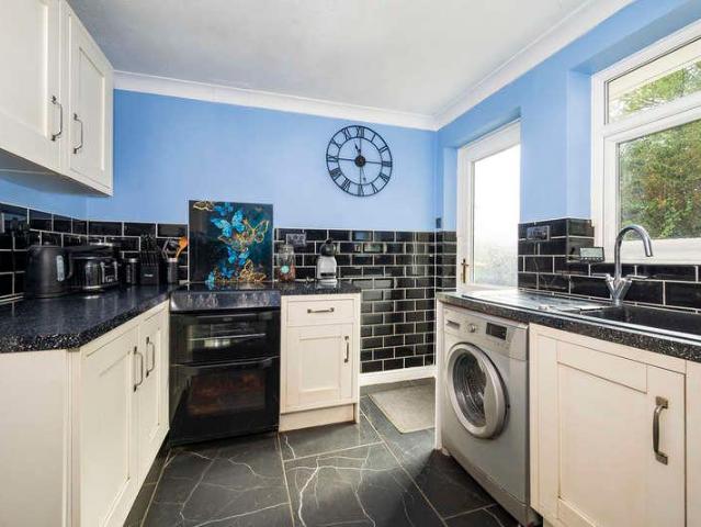 House for sale in Chelmondiston, Suffolk