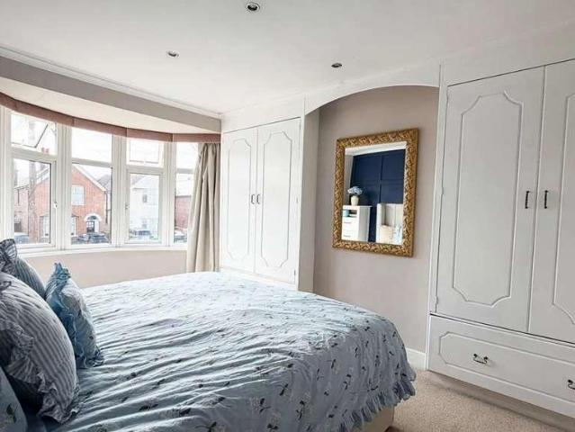 House for sale in Row Town, Surrey