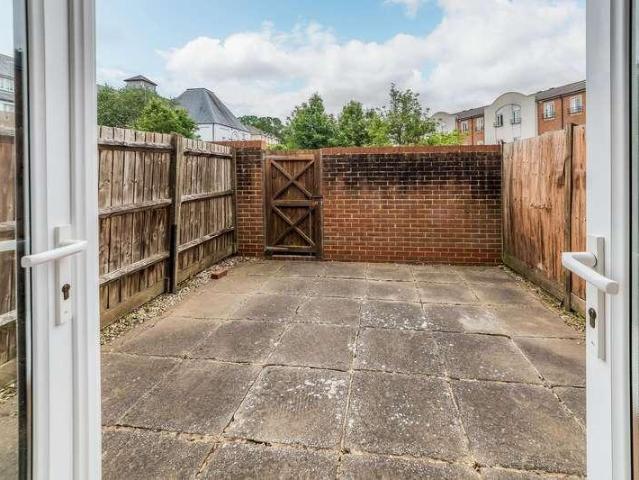 House for sale in Caldecott, Dromore