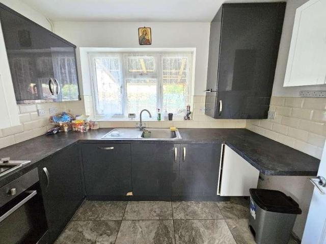 House for sale in West Bromwich, Balls Hill