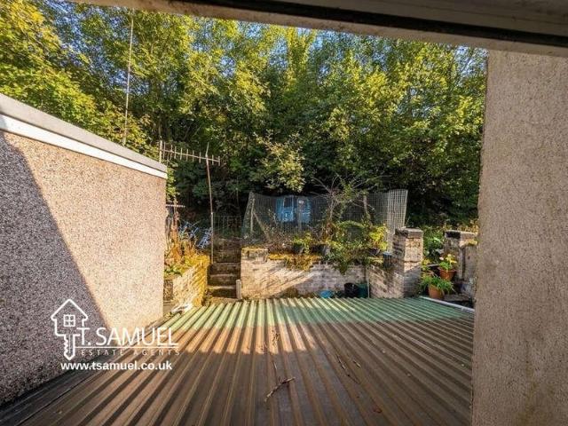 House for sale in Mountain Ash East, Wales