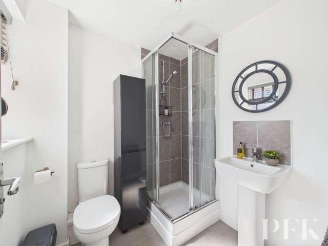 House for sale in Carleton Heights, Fell Lane
