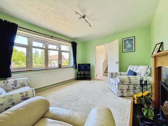 House for sale in Uckington, Pamington