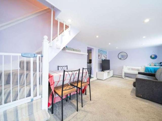 House for sale in Iver, Iver Heath