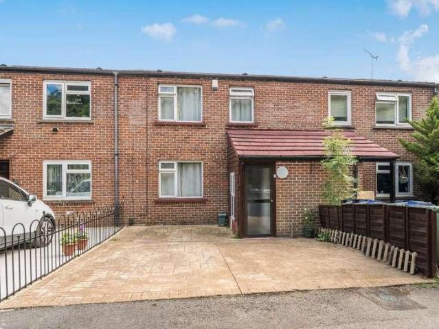 House for sale in The Slade, Oxfordshire