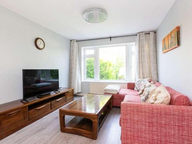 House for sale in Grosvenor, Dulcote
