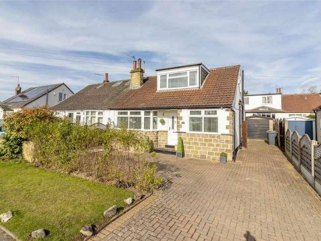 House for sale in Bramhope, West Yorkshire