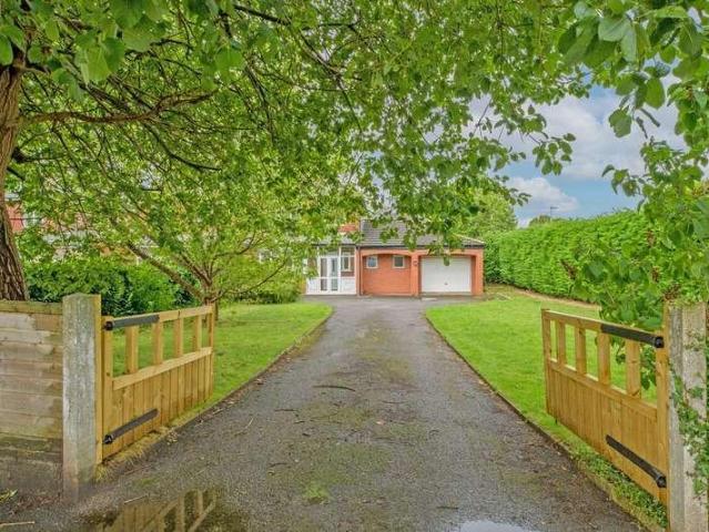House for sale in Hood Manor, Warrington