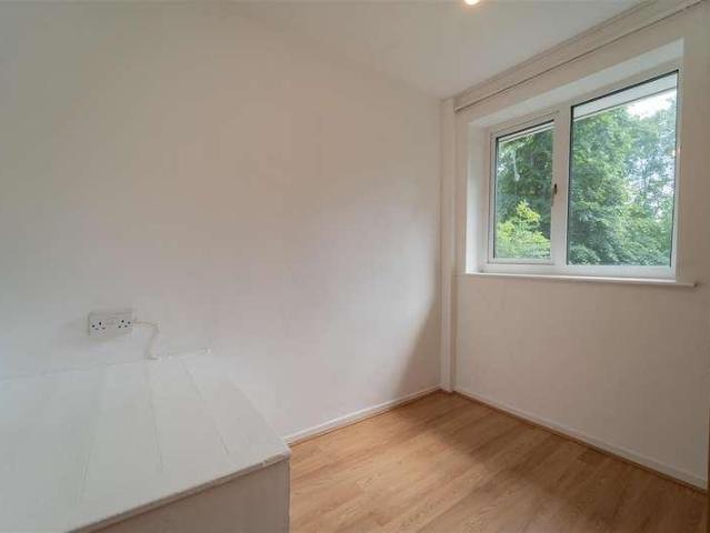 House for sale in Georgia, Greater Manchester