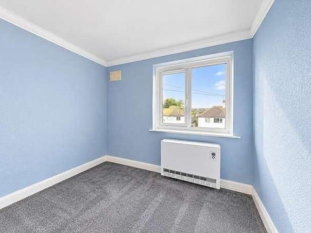 House for sale in Hunter's Forstal, Canterbury
