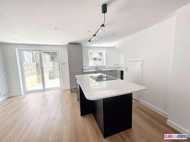 House for sale in Watergate, Devon