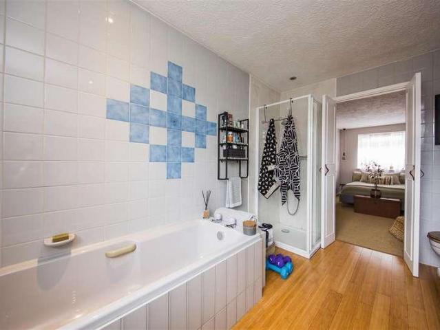 House for sale in Leybourne, Bourne Vale