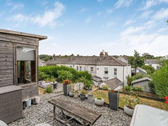 House for sale in Weir Quay, Devon