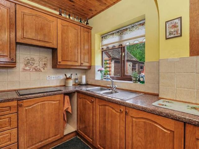 House for sale in Black Bourton, Oxfordshire