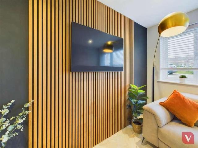 House for sale in Luton, Limbury