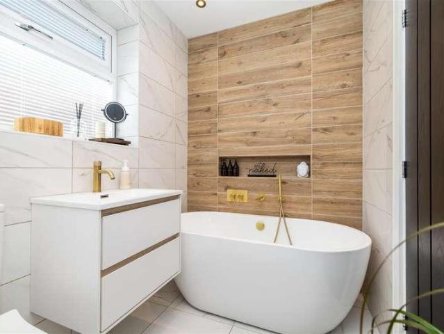 House for sale in Whitkirk, Colton