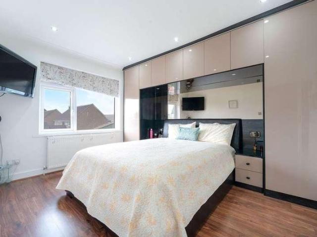 House for sale in Iver