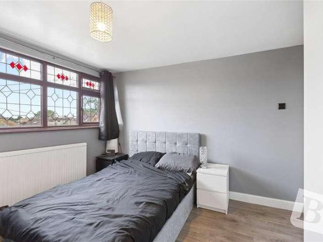 House for sale in Shotgate, Essex