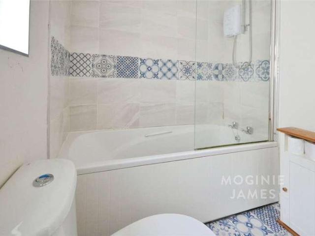 House for sale in Plasnewydd, Falcon Lodge