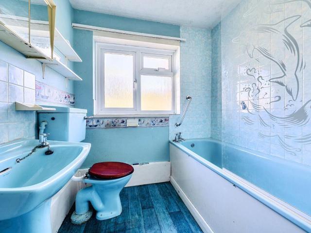 House for sale in Barton Stacey, Hampshire