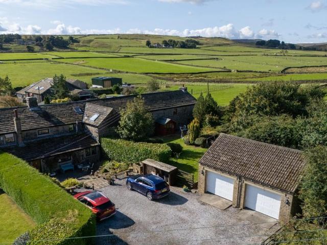House for sale in Cullingworth, West Yorkshire