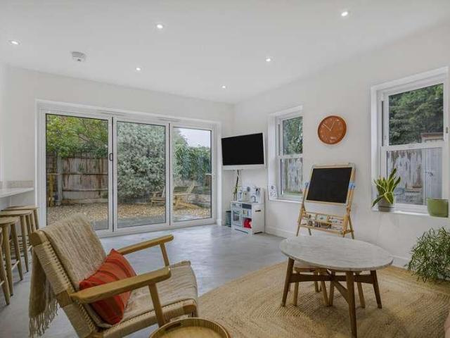 House for sale in Widmore, Greater London