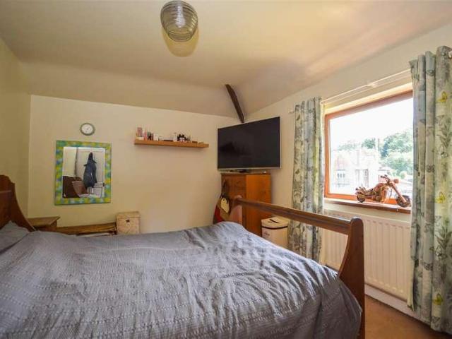 House for sale in Lofthouse, West Yorkshire
