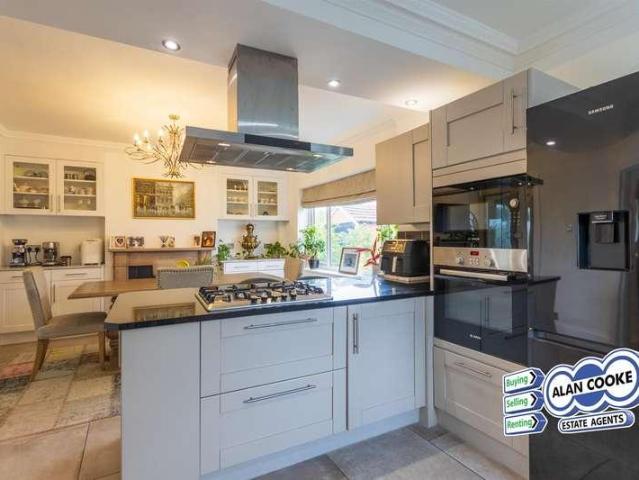 House for sale in Chapel Allerton, West Yorkshire