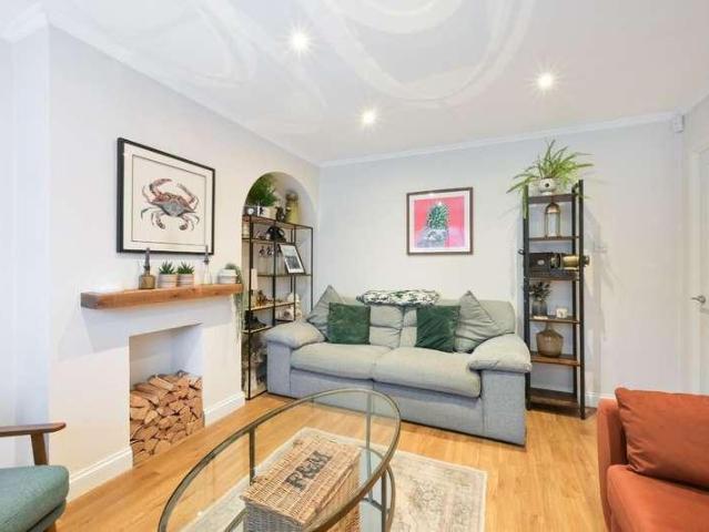 House for sale in West Ewell, Ewell