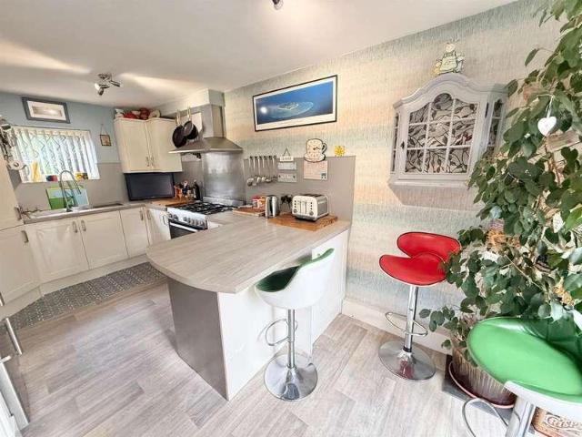 House for sale in Hurdsfield, Macclesfield