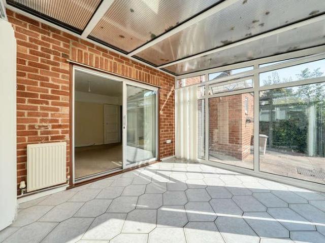 House for sale in Sandpits