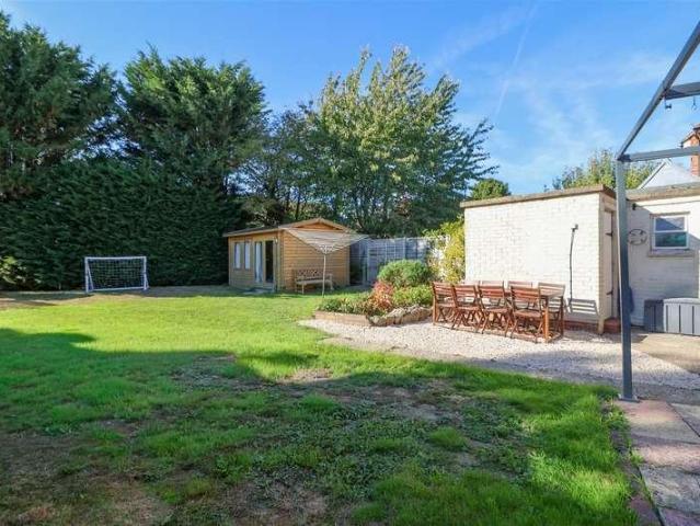 House for sale in Oakhill, Horsham