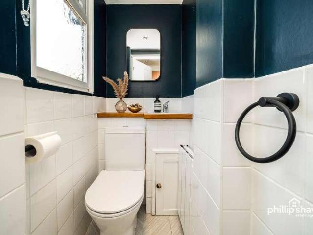 House for sale in Greater London