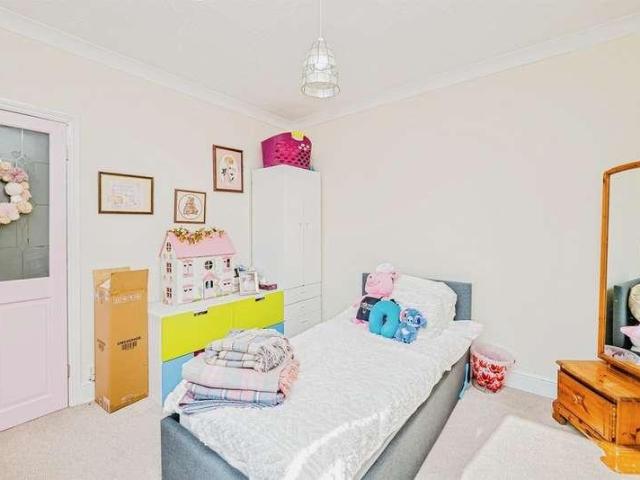 House for sale in Bryncethin, Wales