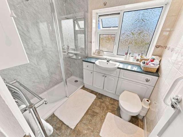 House for sale in Costhorpe, East Midlands