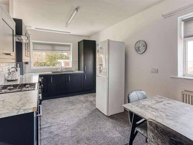 House for sale in Winshill, Beamhurst