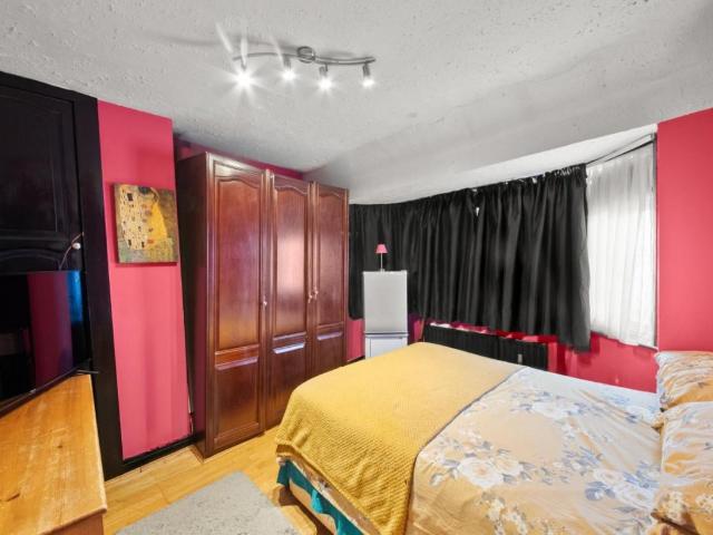 House for sale in Greater London