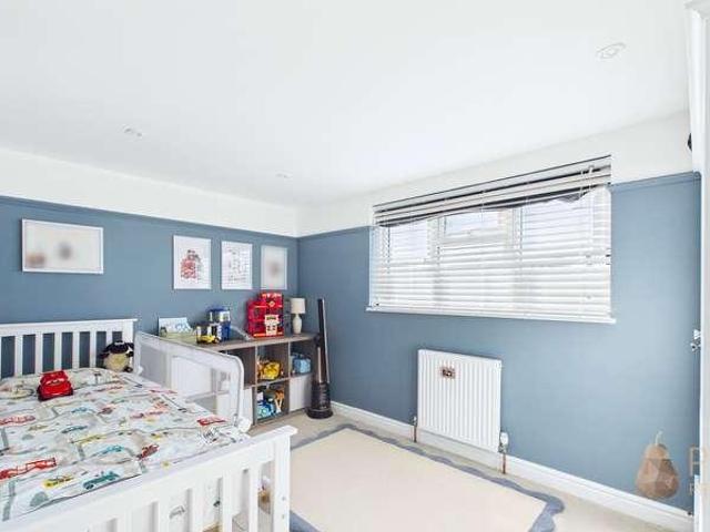 House for sale in Fishersgate, West Sussex