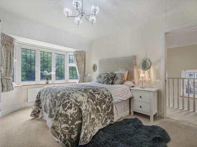 House for sale in The Butts, Kent