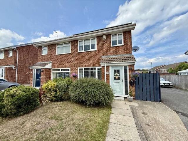 House for sale in Clavering, Hart Station