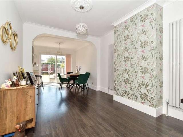 House for sale in Rush Green, Greater London