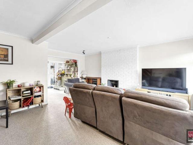 House for sale in Kempton Park, Sunbury