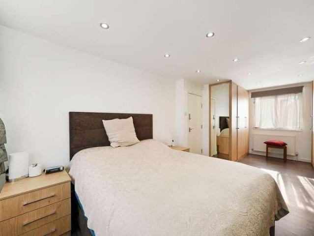House for sale in London Borough of Ealing, Greater London
